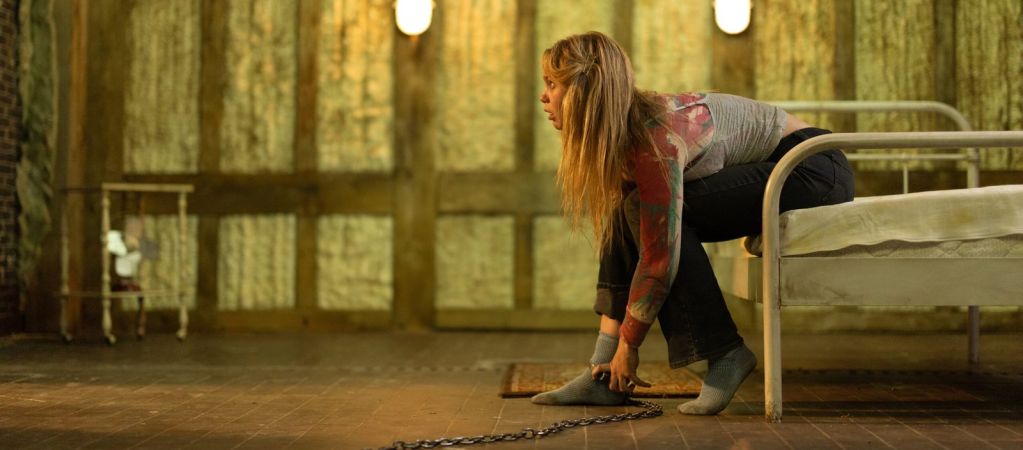 Рецензия на мини-сериал «Похищенная девушка» — спорный триллер о зле по соседству