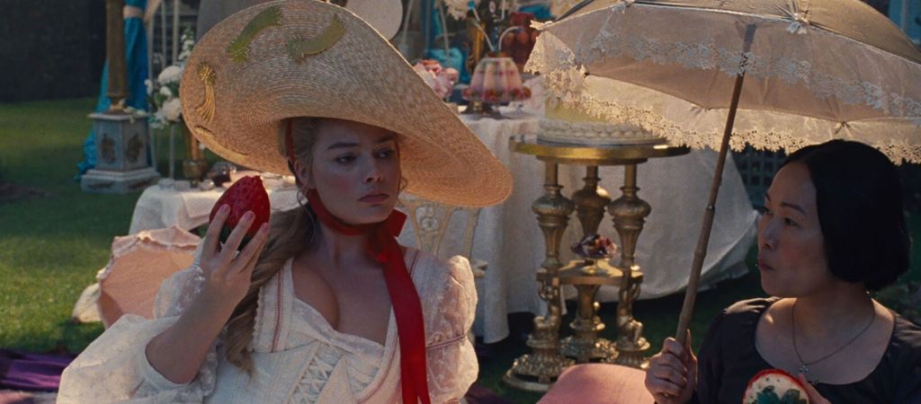 Провокационные костюмы Марго Робби и Джейкоба Элорди в «Грозовом перевале»: за что их критикуют и какой контекст упустили зрители