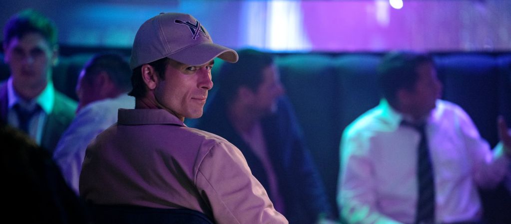 Как избежать наказания за убийство? Отвечает Глен Пауэлл и фильм «Наследник»