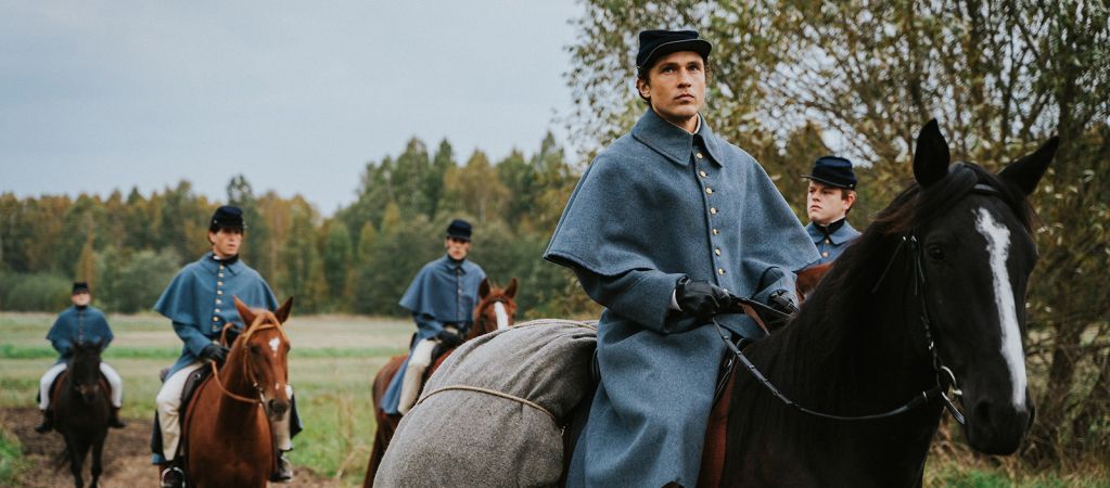 Рецензия на фильм «Воронья лощина» — готический триллер о молодом Эдгаре Аллане По