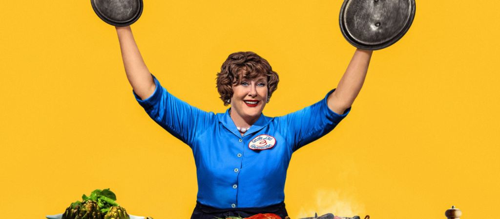 Рецензия на второй сезон сериала «Джулия»: легендарная Джулия Чайлд продолжает влюбляться в еду 