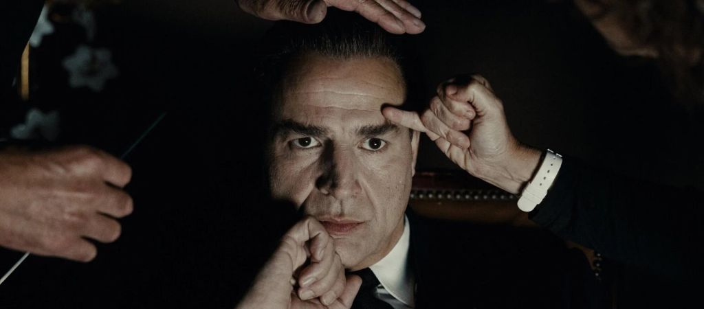 Рецензия на мини-сериал «Кристобаль Баленсиага»: хроника жизни великого кутюрье 