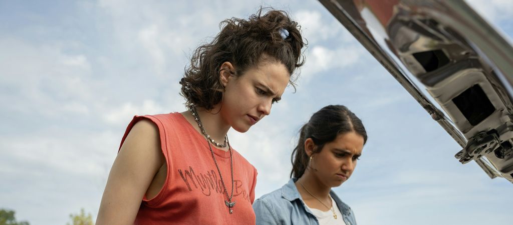 Рецензия на комедию «Красотки в бегах» – криминальное роуд-муви Итана Коэна