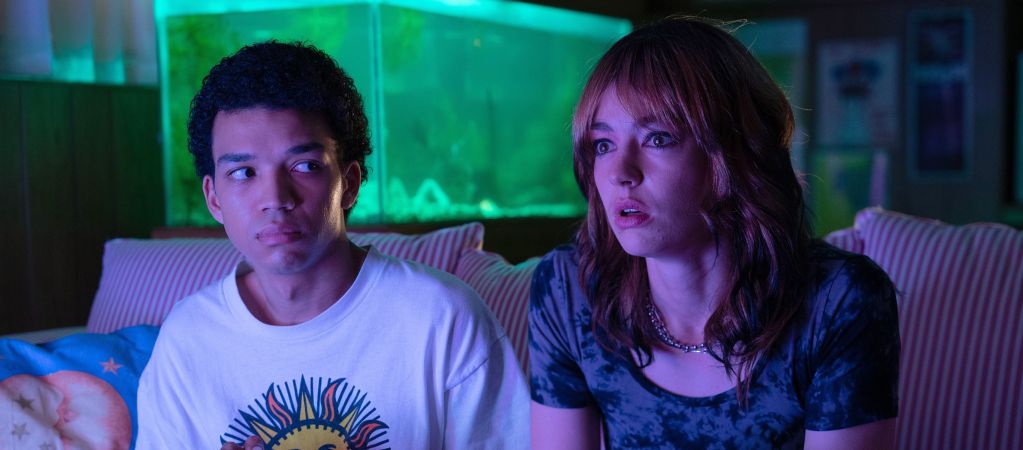 Рецензия на фильм «Я видел свет телевизора» — печальный хоррор А24 о страхе принять себя