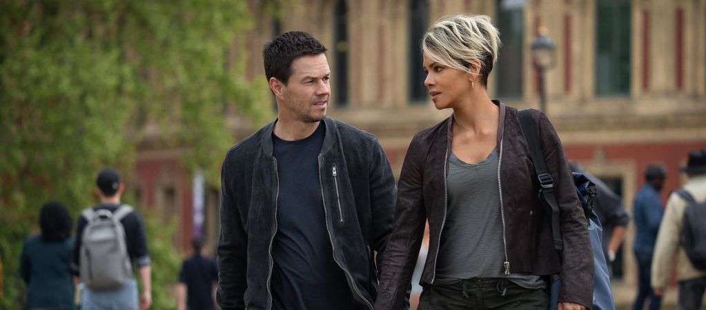 Шпион, выйди вон: рецензия на боевик «Союз» с Марком Уолбергом и Холли Берри