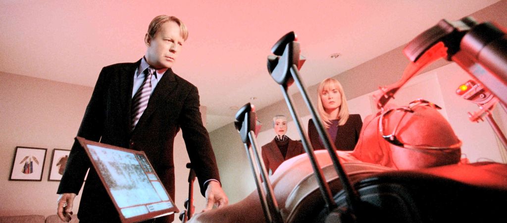 15 лет «Суррогатам»: почему научная фантастика нулевых до сих пор актуальна?