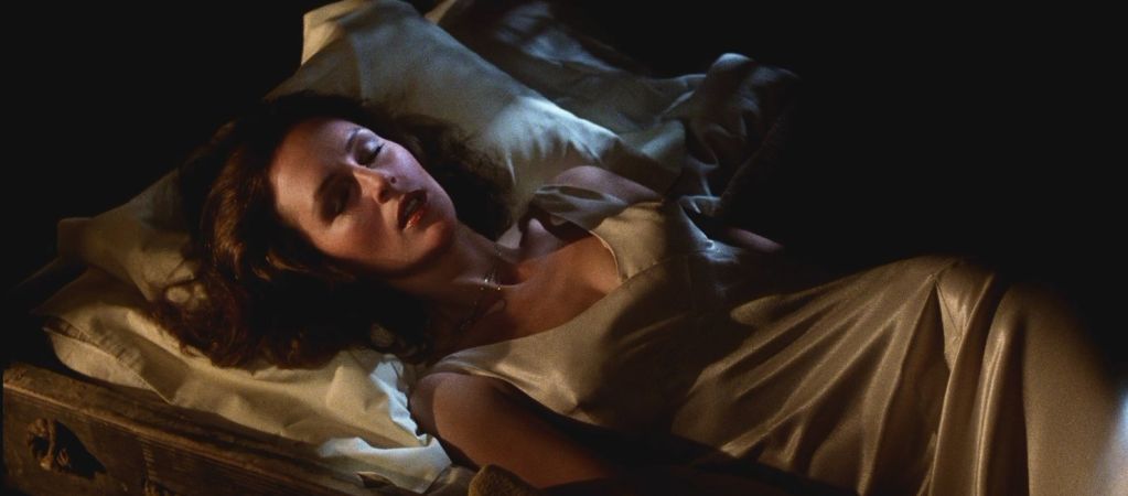 «Сумерки» и еще 5 осенних фильмов про вампиров