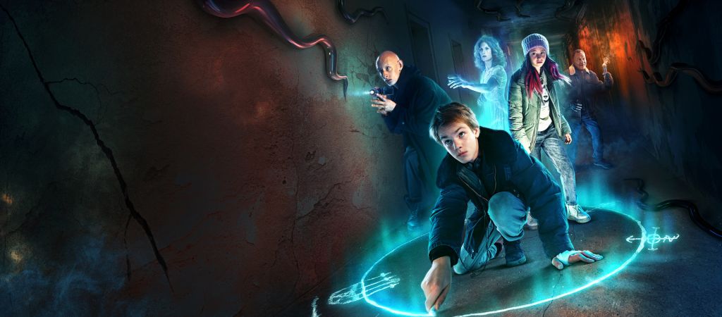 Вышел месяц из тумана: обзор первых эпизодов мистического сериала «Охотники за призраком»