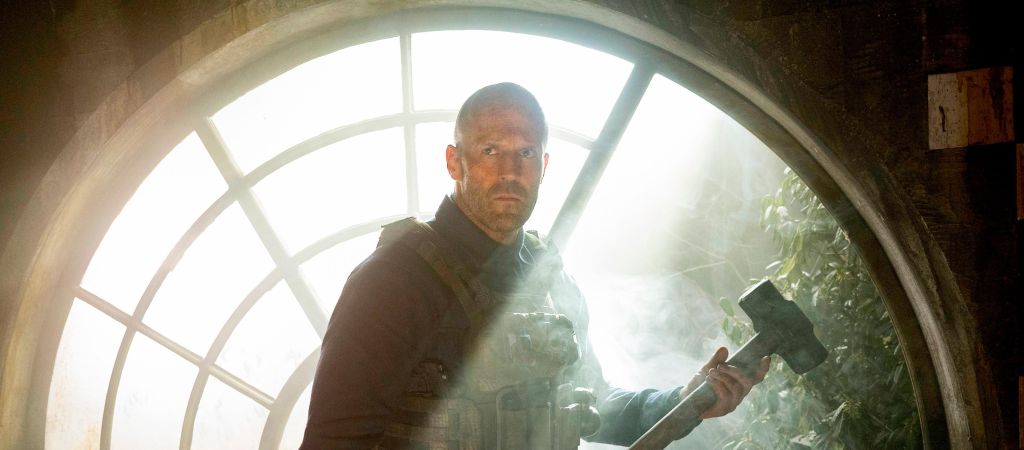 Всю жизнь на стройках пахал: рецензия на боевик «Мастер» с Джейсоном Стэйтемом