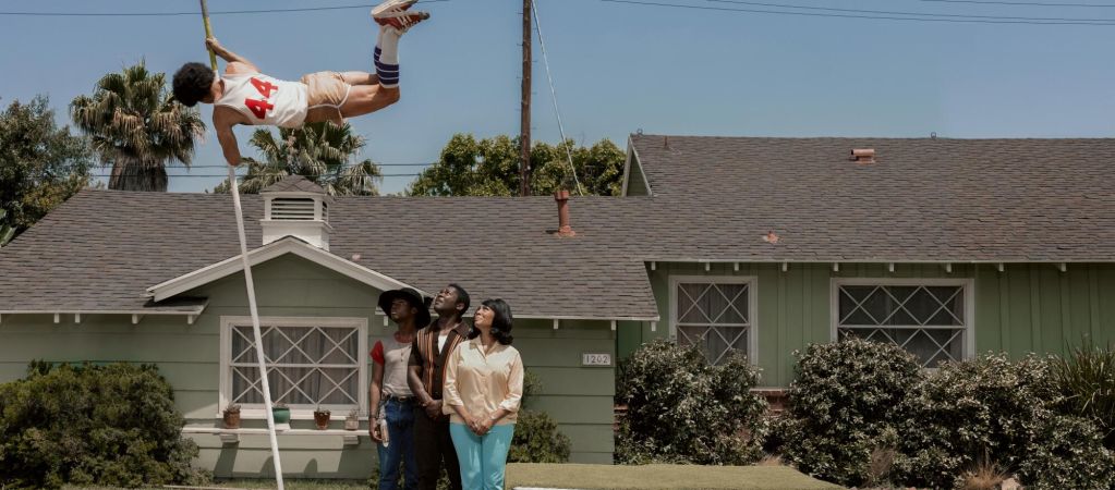 Рецензия на сериал «Американский сыр» — ретро-драмеди о харизматичной семейке мечтателей