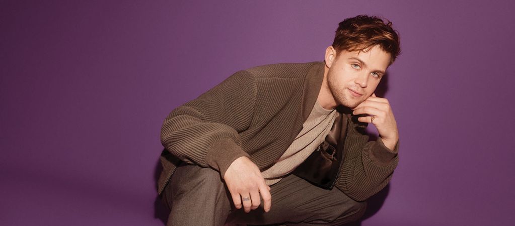 Лео Вудалл — герой наших снов. Почему к парню из «Белого лотоса» столько внимания?