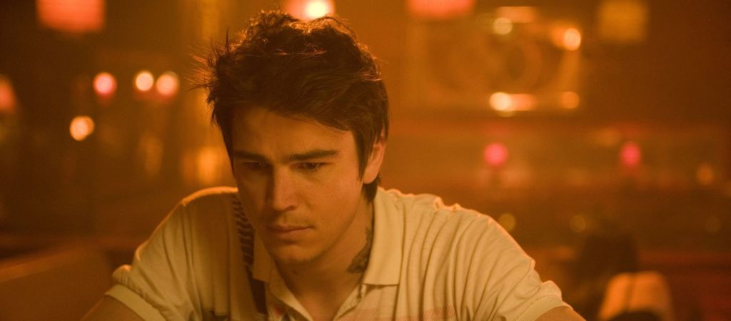 Затерянный в снегах, амбициозный стартапщик, врач: 7 ролей Джоша Хартнетта, которые мы забыли