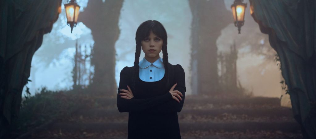 Каникулы в «Невермор» закончились! Как стартовал второй сезон «Уэнздей»?