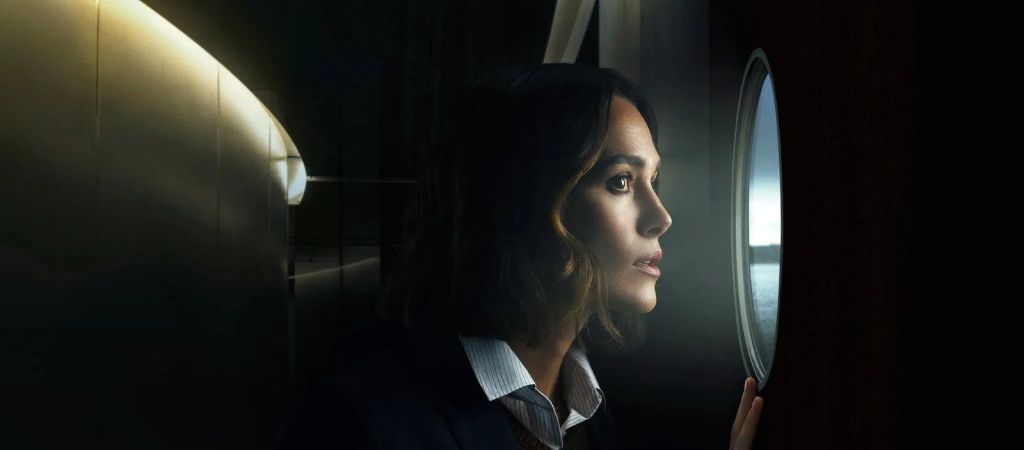 Рецензия на фильм «Девушка из каюты № 10» — триллер, дрейфующий в водах Норвегии
