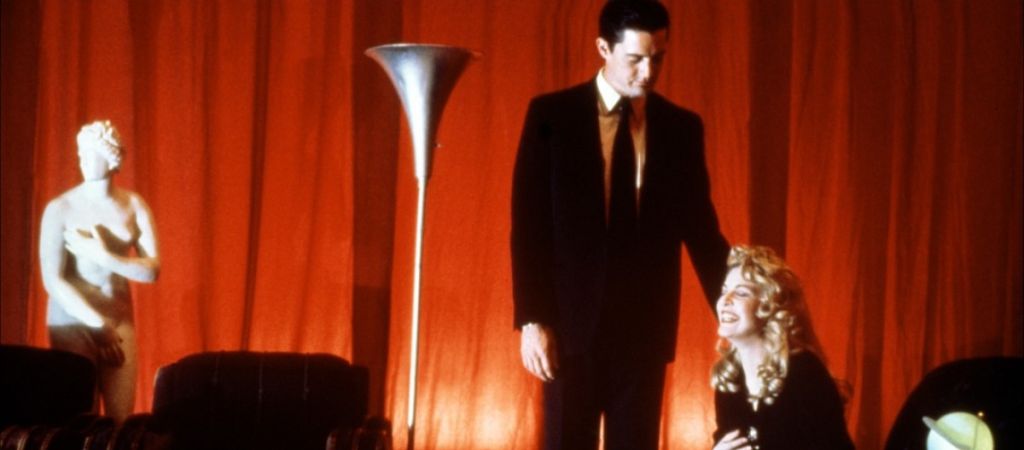 Почему «Твин Пикс: Сквозь огонь» Дэвида Линча стоит смотреть, даже если вы не видели сериал