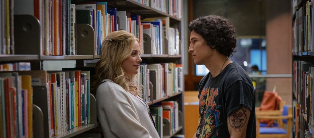 Новые фильмы и сериалы месяца, которые можно посмотреть на Netflix