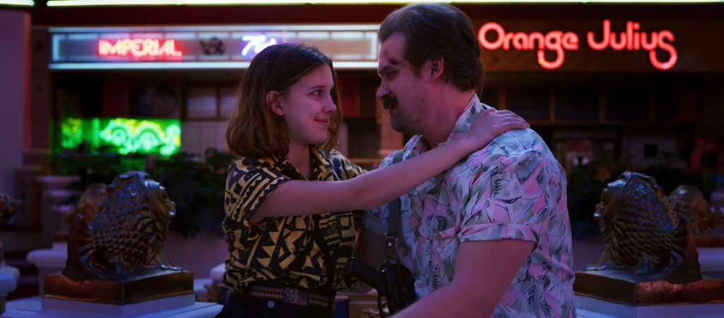 Милли Бобби Браун обвинила Дэвида Харбора в буллинге на съемках «Очень странных дел»