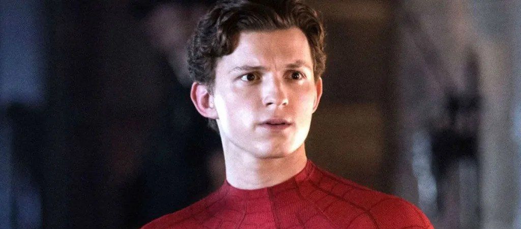 Sony показала костюм Тома Холланда в новом «Человеке-пауке»