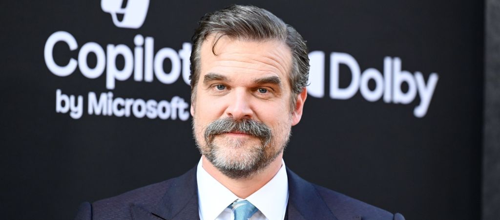 Дэвид Харбор в фильме Кортни Кокс