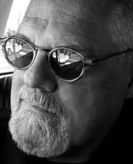 Род Холкомб