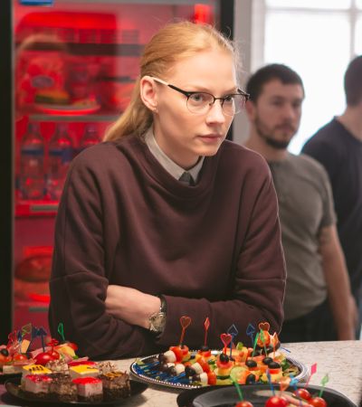 Вы все меня бесите Вы все меня бесите