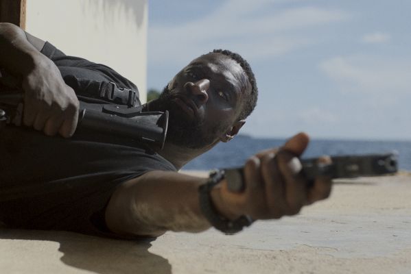 Рецензия на фильм «Лига теней»: Омар Си спасает семью от спецагентов-убийц