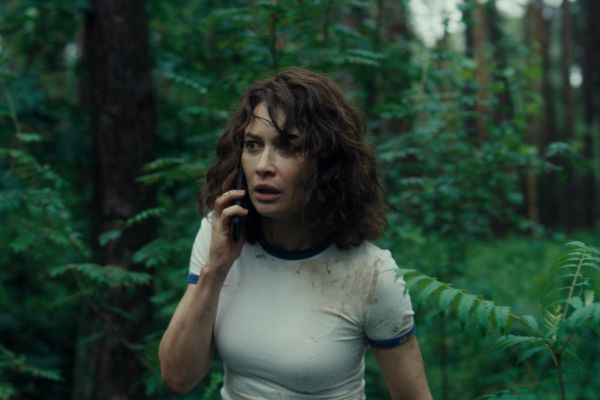 Страх, ложь и видео: рецензия на фильм «Другой» — камерный хоррор о доме с секретами 