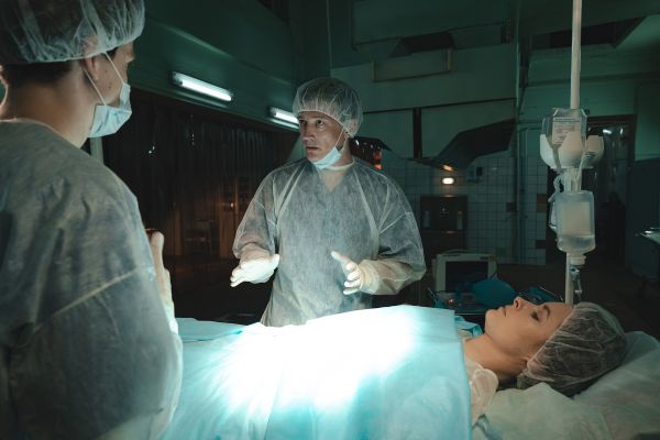 Рецензия на сериал «Хирург»: сколько стоит орган?