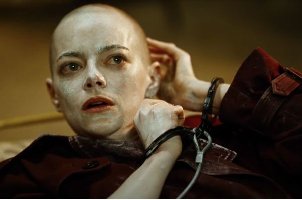 Венеция’2025: рецензия на фильм «Бугония»: «Секретные материалы» Йоргоса Лантимоса