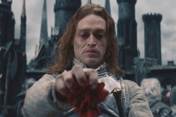 Рецензия на фильм «Дракула» — вампирскую мелодраму от Люка Бессона
