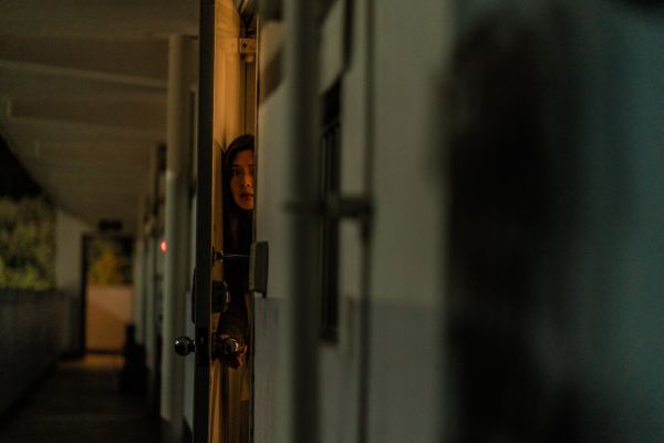Рецензия на фильм «Паранормальное явление: Шум» — корейский хоррор о злобных соседях