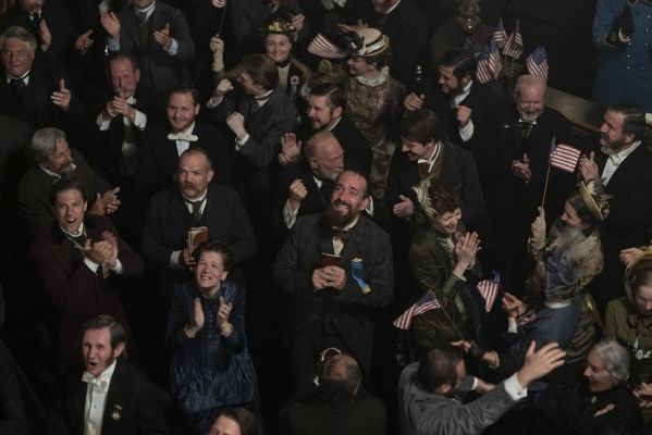 Рецензия на мини-сериал «Смерть от молнии» — исторический байопик с Мэттью МакФэдиеном