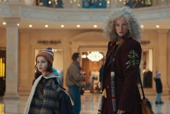 Милые кости: рецензия на фэнтезийный фильм «Яга на нашу голову»