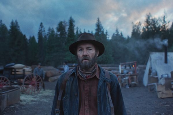 Новые фильмы, которые уже можно посмотреть онлайн