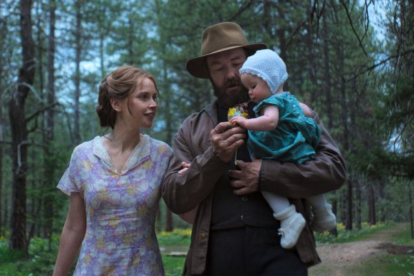 Рецензия на фильм «Сны поездов» — неспешную балладу о хрупкости и красоте в духе Терренса Малика