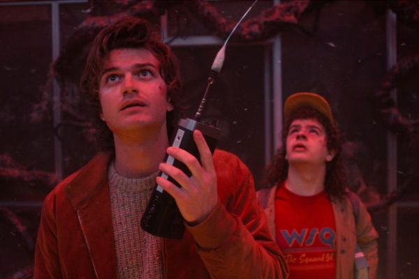 Фанаты ведут расследование: неужели из новых серий «Очень странных дел» Netflix вырезали целые линии и ключевые сцены? 