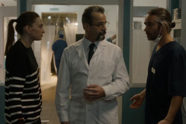 Рецензия на сериал «Полная совместимость»: анатомия страсти, совы и Петр Федоров на Крайнем Севере