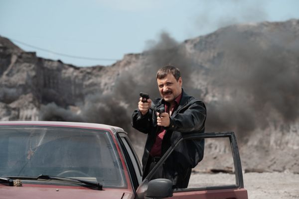 Рецензия на фильм «Человек, который смеётся» — метакомедию, которая не имеет ничего общего с романом Гюго 