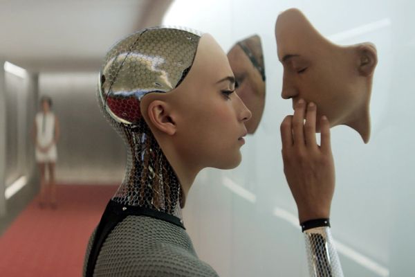 Научно-фантастические фильмы про искусственный интеллект, возобладавший над человечеством