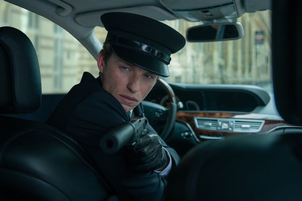 Рецензия на сериал «День Шакала» с Эдди Редмэйном — неудачный ответ «Медленным лошадям»