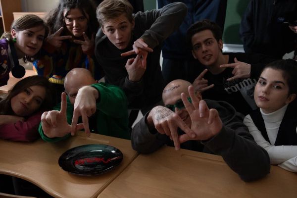 Просто трудный возраст: «Урок» и еще 5 новых сериалов про подростков, которые стоит посмотреть