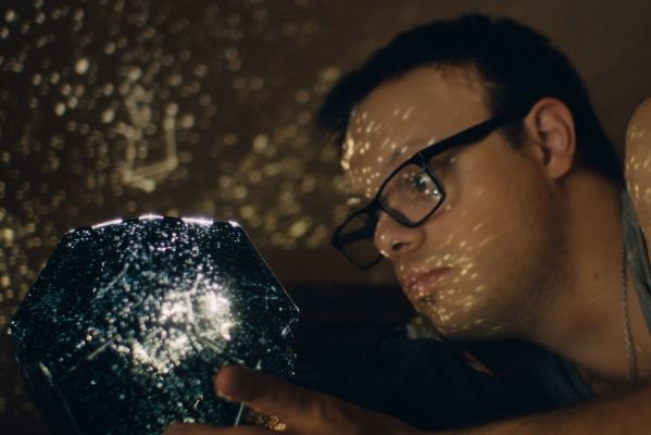 Делать людей счастливыми. Рецензия на семейное кино «Правила Филиппа»