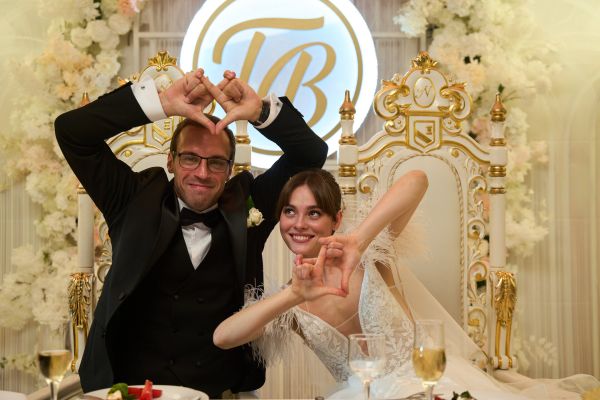 Рецензия на сериал «Тысяча “нет” и одно “да”»: фестиваль любовных треугольников в Сочи 