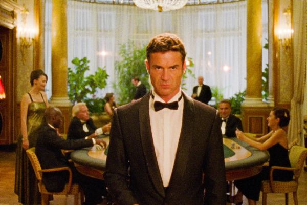 Великая иллюзия: рецензия на триллер «Отражение в мертвом алмазе» – дань уважения шпионским фильмам 60-х 