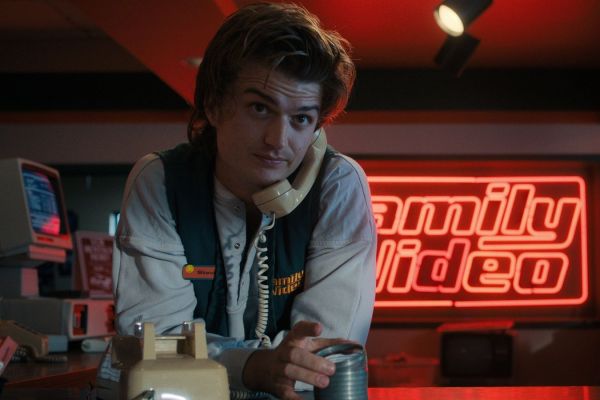 Тайная жизнь Джо Кири — Стива из «Очень странных дел», звезды инди-кино и «Тик-Тока»