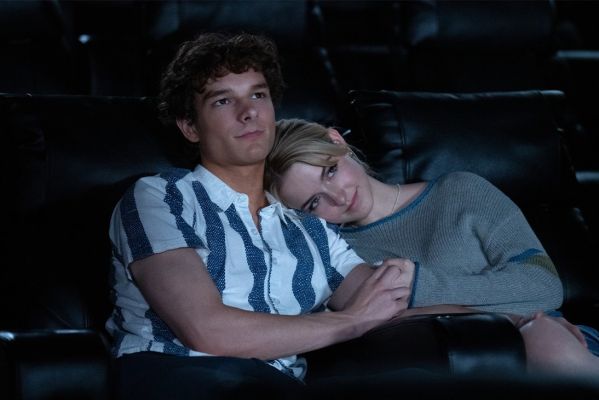 Рецензия на фильм «Сожалею о тебе»: экранизация еще одного бестселлера Колин Гувер