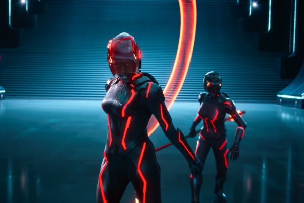 Фильмы, провалившиеся в прокате в 2025 году: «Трон: Арес», «Белоснежка», «Микки 17»