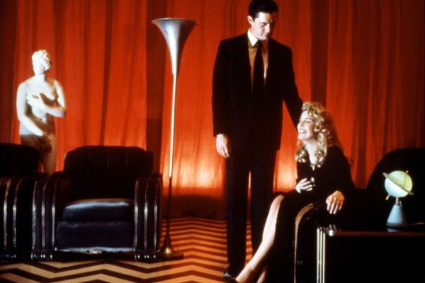 Почему «Твин Пикс: Сквозь огонь» Дэвида Линча стоит смотреть, даже если вы не видели сериал