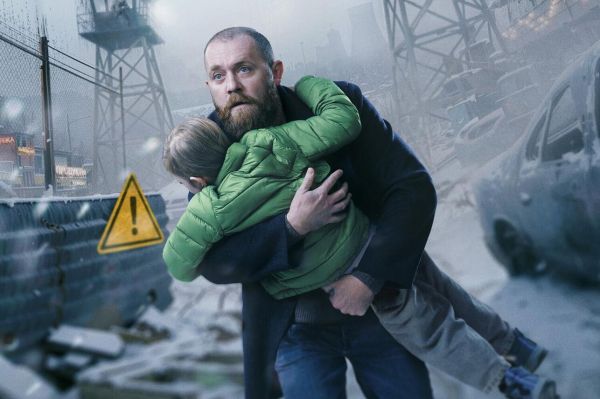 Рецензия на сериал «Резервация»: Денис Шведов разбирается с магнитной аномалией