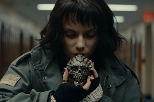 Рецензия на фильм «Свист»: пять подростков и ацтекский артефакт